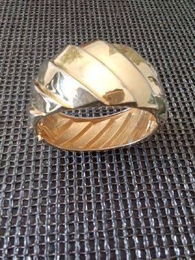 Gold-tone Ribbed Wide Bangle Bracelet M